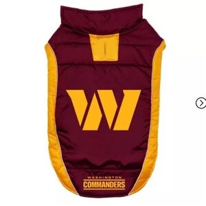 NFL Washington Commanders Dog Puffer Jacket Size Large NEW with Tags